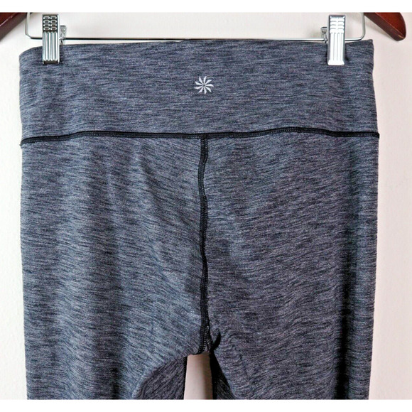 Athleta Size M Chaturanga Crop Leggings Capri Length Heather Gray - Picture 6 of 9